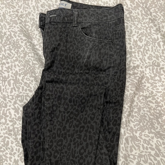 Jolt Denim - Leopard Gray Jeans